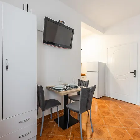 Apartment Garden 21 Durres