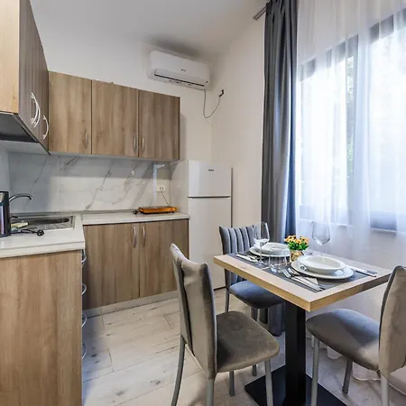 Garden 21 Apartment Durres