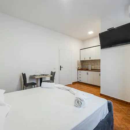 Apartment Garden 21 Durres